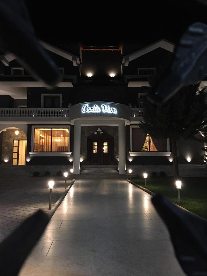 Casta Diva Hotel Korcza Zewnętrze zdjęcie
